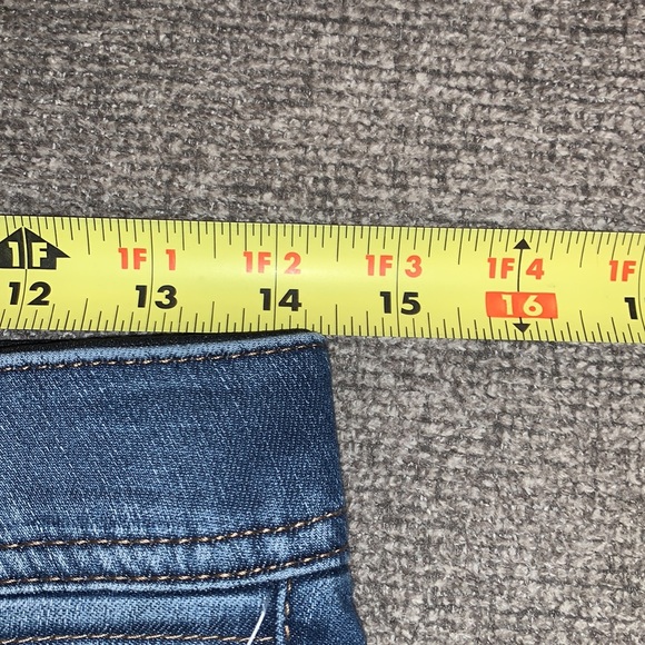 Democracy Jeans - Picture 6 of 8